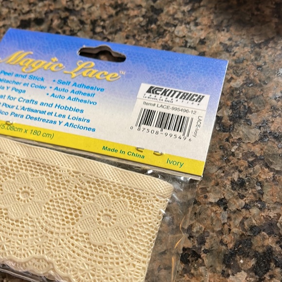 Lot of 10 Peel & Stick Lace Edging White Floral Shelves Decor NEW!! - Picture 9 of 10